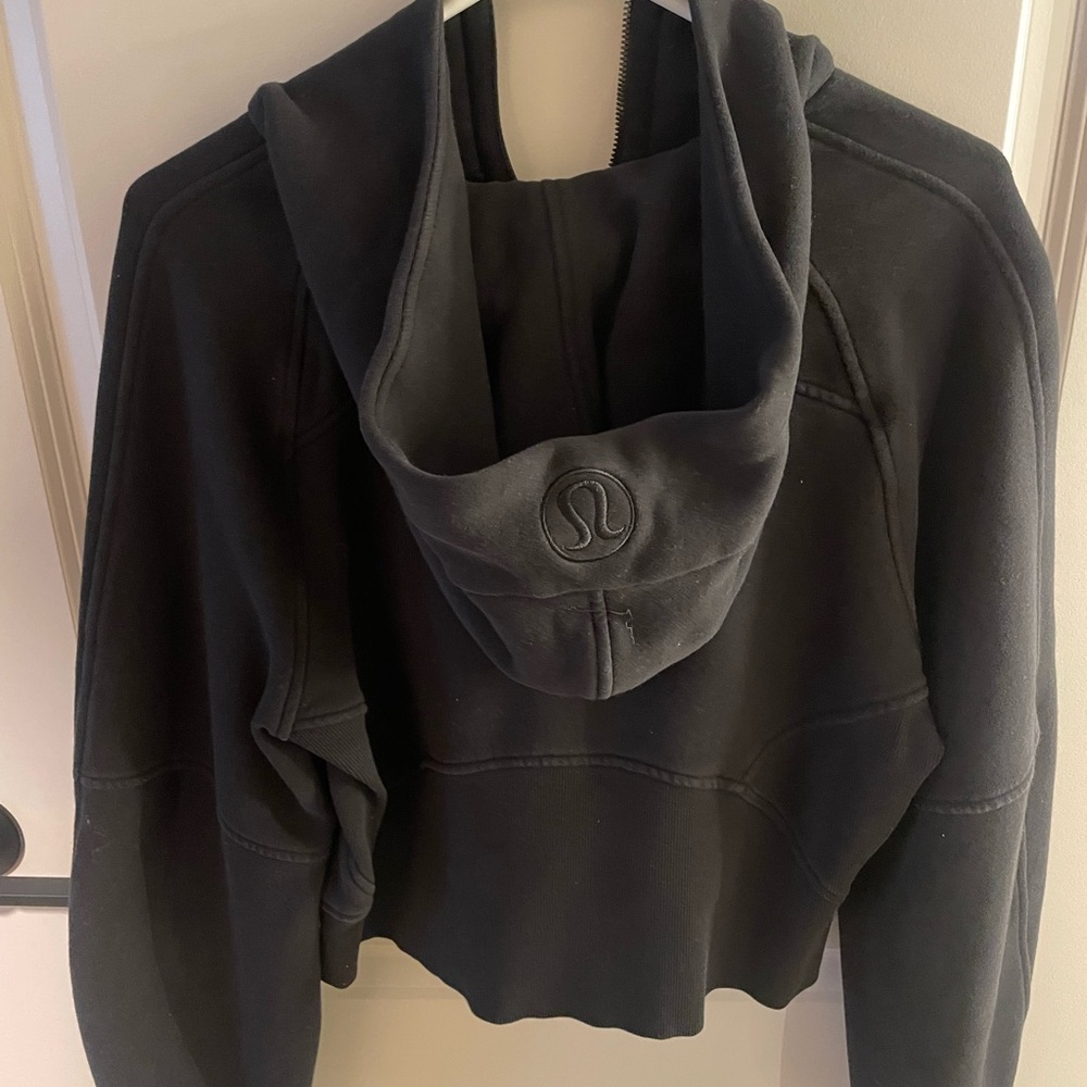 Black Lululemon half zip scuba